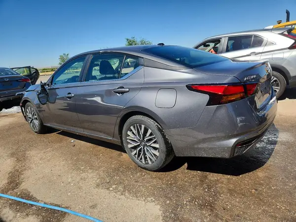 1N4BL4DV1TN314282 2026 NISSAN ALTIMA - Image 2