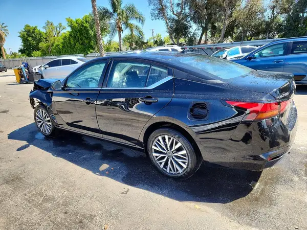1N4BL4DV1TN319689 2026 NISSAN ALTIMA - Image 2