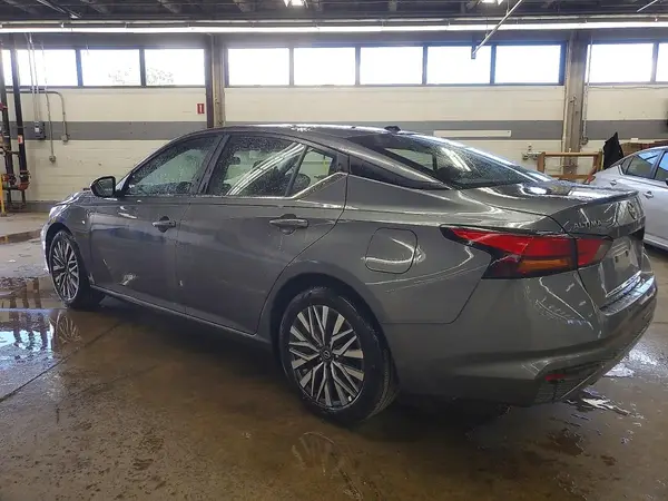 1N4BL4DV1TN337738 2026 NISSAN ALTIMA - Image 2