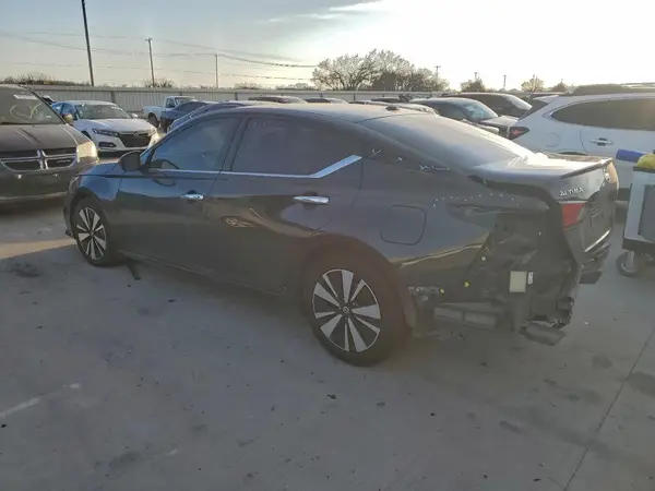1N4BL4DV2KC104493 2019 NISSAN ALTIMA - Image 2