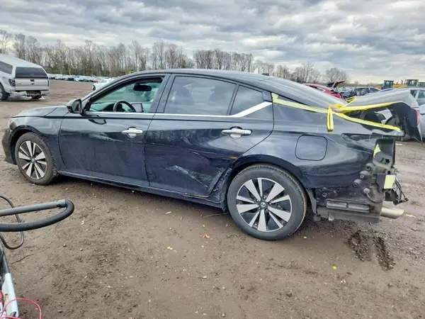 1N4BL4DV2KC123433 2019 NISSAN ALTIMA - Image 2
