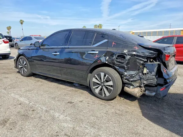 1N4BL4DV2KC125117 2019 NISSAN ALTIMA - Image 2