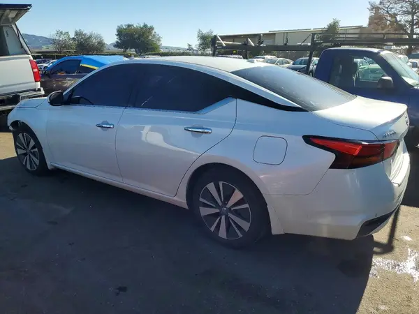 1N4BL4DV2KC156528 2019 NISSAN ALTIMA - Image 2