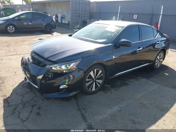 1N4BL4DV2LC176702 2020 NISSAN ALTIMA - Image 2