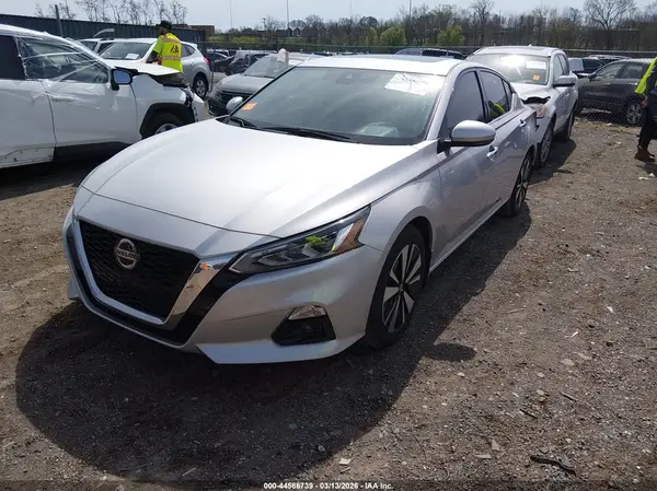 1N4BL4DV2LC267355 2020 NISSAN ALTIMA - Image 2