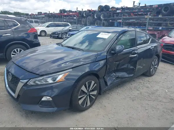 1N4BL4DV2MN317645 2021 NISSAN ALTIMA - Image 2