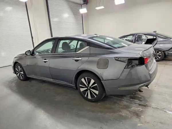 1N4BL4DV2MN343792 2021 NISSAN ALTIMA - Image 2