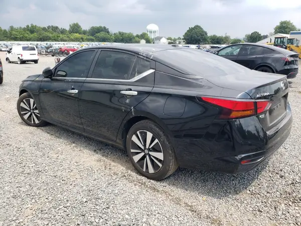 1N4BL4DV2MN360494 2021 NISSAN ALTIMA - Image 2