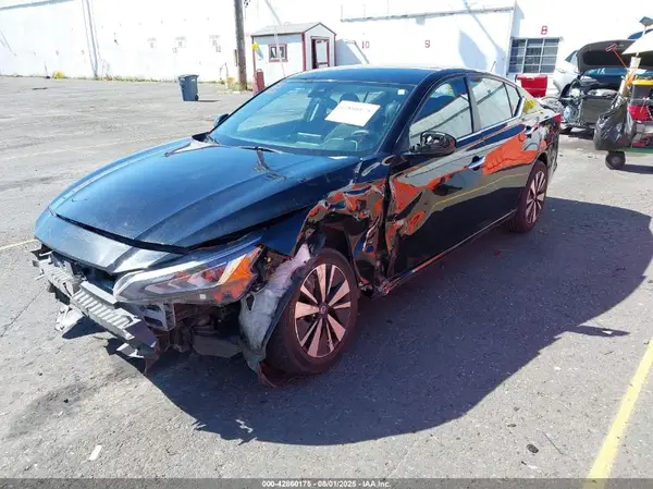 1N4BL4DV2MN360656 2021 NISSAN ALTIMA - Image 2