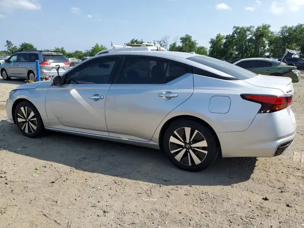 1N4BL4DV2MN361077 2021 NISSAN ALTIMA - Image 2