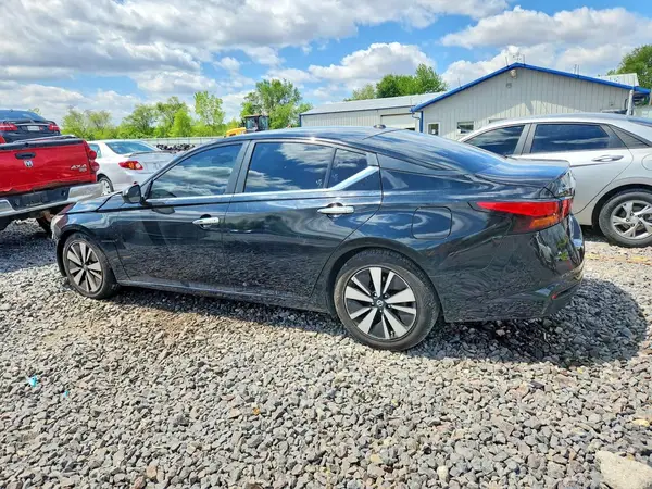 1N4BL4DV2MN379644 2021 NISSAN ALTIMA - Image 2