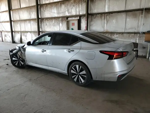 1N4BL4DV2MN388053 2021 NISSAN ALTIMA - Image 2