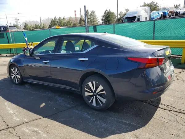 1N4BL4DV2MN412755 2021 NISSAN ALTIMA - Image 2