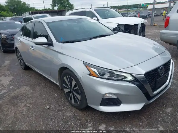 1N4BL4DV2MN421715 2021 NISSAN ALTIMA - Image 1