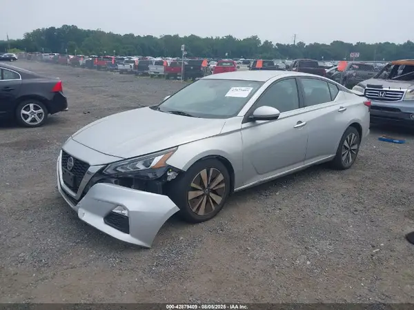 1N4BL4DV2NN318666 2022 NISSAN ALTIMA - Image 2