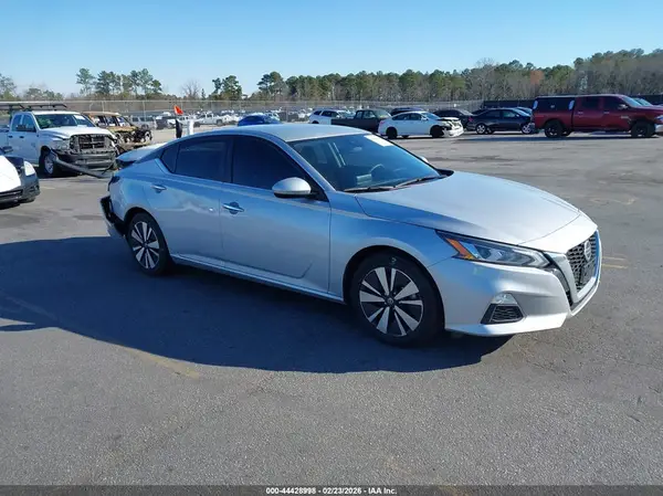 1N4BL4DV2NN333877 2022 NISSAN ALTIMA - Image 1
