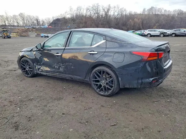 1N4BL4DV2NN347732 2022 NISSAN ALTIMA - Image 2