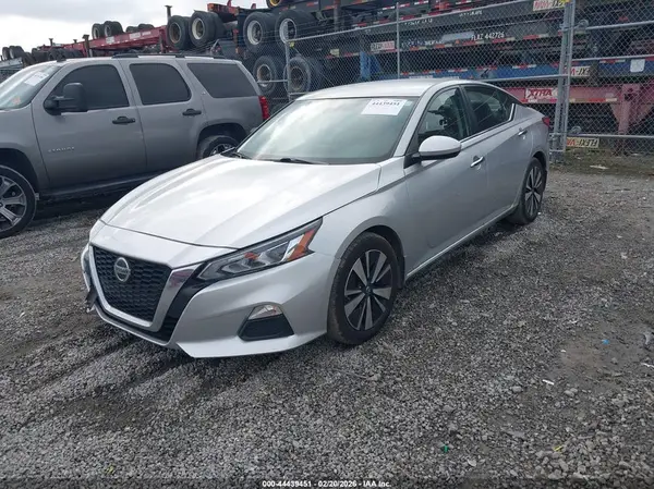 1N4BL4DV2NN348802 2022 NISSAN ALTIMA - Image 2