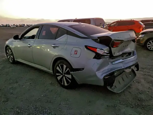 1N4BL4DV2NN361114 2022 NISSAN ALTIMA - Image 2