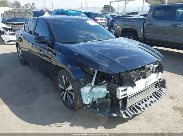 1N4BL4DV2NN361825 2022 NISSAN ALTIMA - Image 1