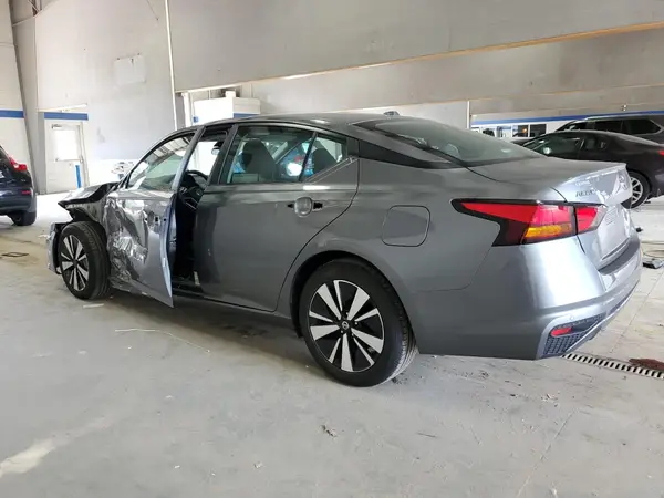 1N4BL4DV2NN367978 2022 NISSAN ALTIMA - Image 2