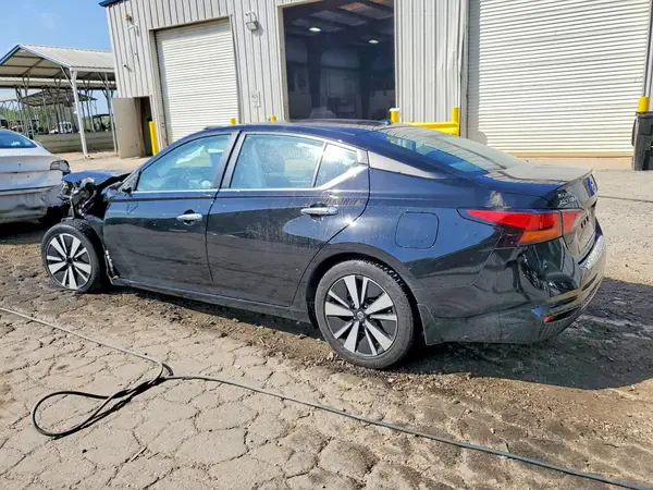 1N4BL4DV2NN368306 2022 NISSAN ALTIMA - Image 2