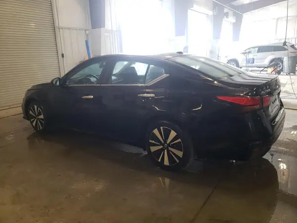 1N4BL4DV2NN369231 2022 NISSAN ALTIMA - Image 2