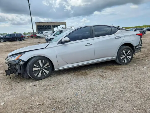 1N4BL4DV2NN370105 2022 NISSAN ALTIMA - Image 1