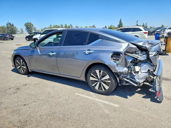 1N4BL4DV2NN371397 2022 NISSAN ALTIMA - Image 2