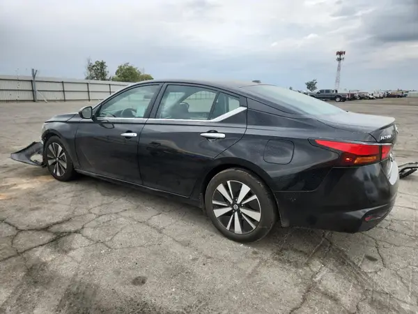 1N4BL4DV2NN383226 2022 NISSAN ALTIMA - Image 2