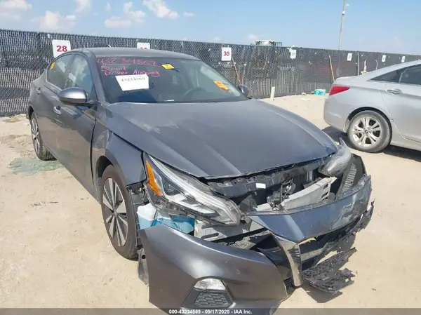 1N4BL4DV2NN390354 2022 NISSAN ALTIMA - Image 1