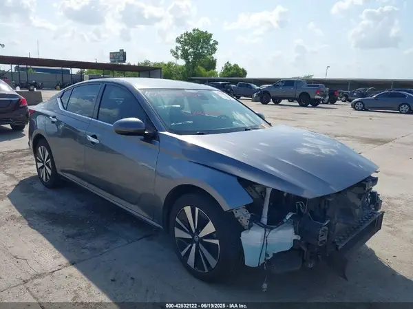1N4BL4DV2NN396171 2022 NISSAN ALTIMA - Image 1