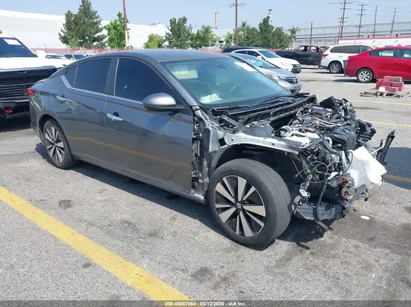 1N4BL4DV2NN413745 2022 NISSAN ALTIMA - Image 1