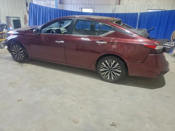 1N4BL4DV2PN305970 2023 NISSAN ALTIMA - Image 2