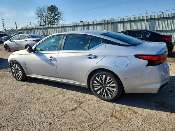 1N4BL4DV2PN306018 2023 NISSAN ALTIMA - Image 2