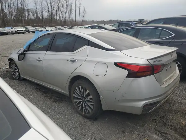 1N4BL4DV2PN323238 2023 NISSAN ALTIMA - Image 2