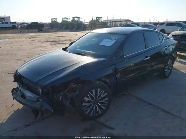 1N4BL4DV2PN323823 2023 NISSAN ALTIMA - Image 2