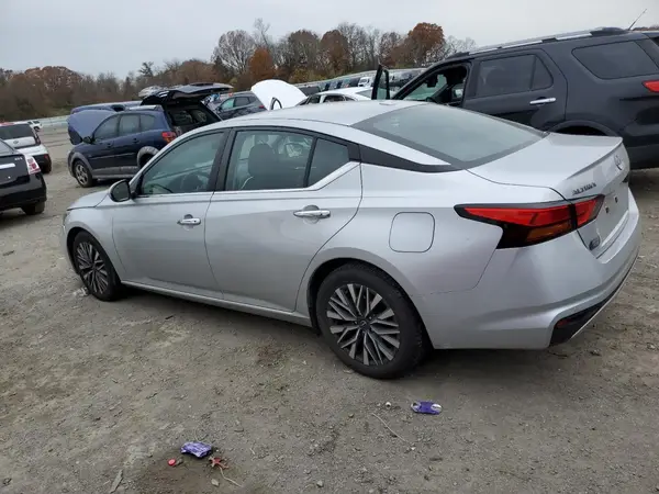 1N4BL4DV2PN325118 2023 NISSAN ALTIMA - Image 2