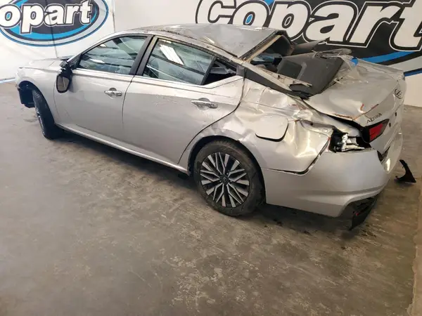 1N4BL4DV2PN329055 2023 NISSAN ALTIMA - Image 2