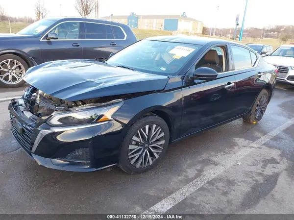 1N4BL4DV2PN329668 2023 NISSAN ALTIMA - Image 2