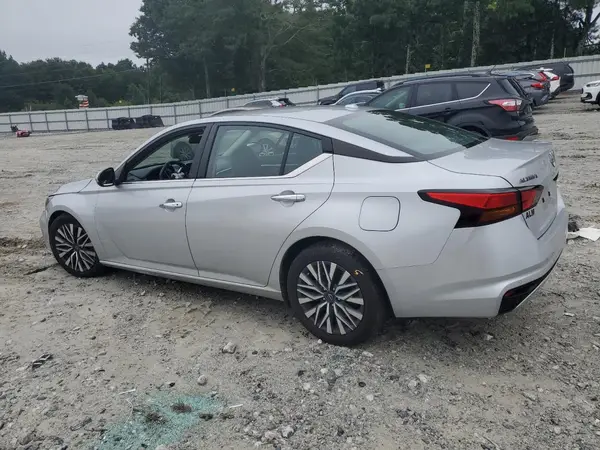 1N4BL4DV2PN330481 2023 NISSAN ALTIMA - Image 2
