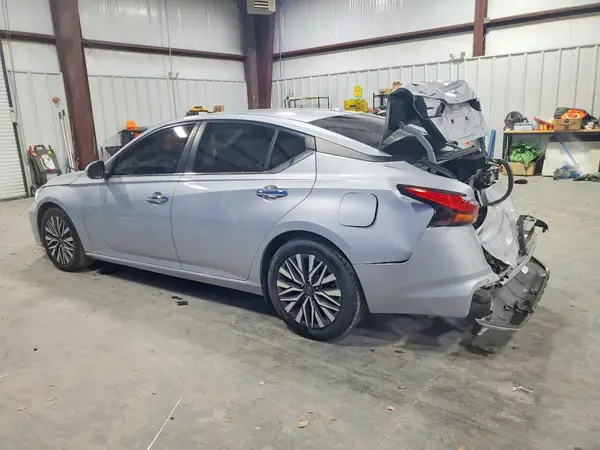 1N4BL4DV2PN334479 2023 NISSAN ALTIMA - Image 2