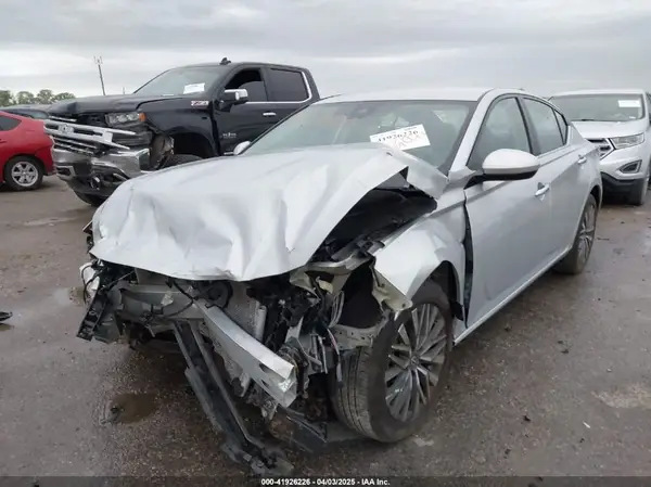 1N4BL4DV2PN338015 2023 NISSAN ALTIMA - Image 2