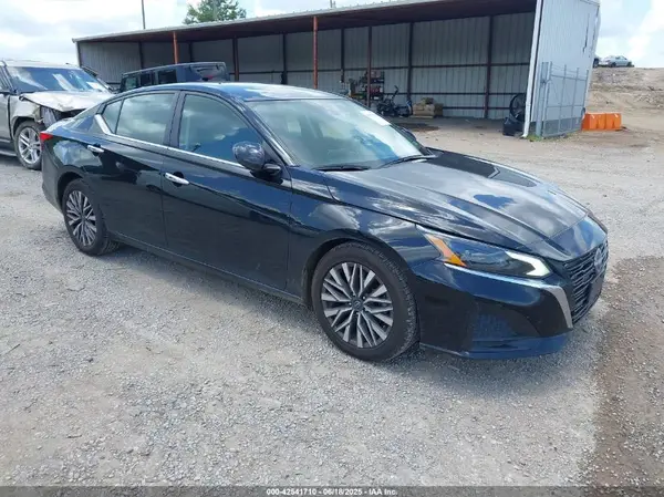 1N4BL4DV2PN347846 2023 NISSAN ALTIMA - Image 1