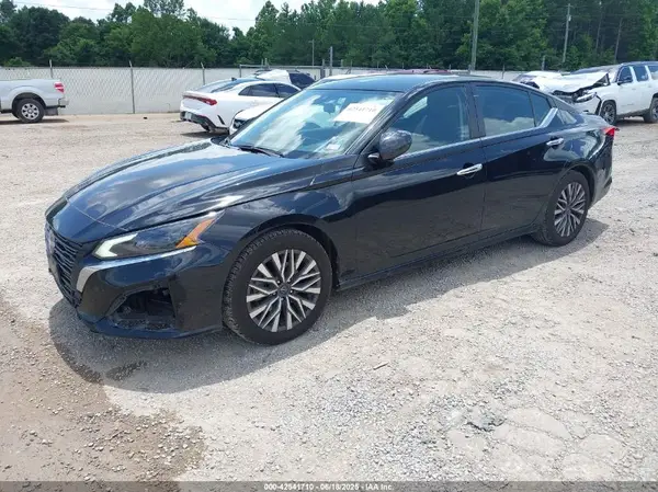 1N4BL4DV2PN347846 2023 NISSAN ALTIMA - Image 2