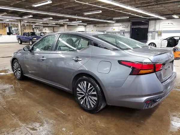 1N4BL4DV2PN357339 2023 NISSAN ALTIMA - Image 2