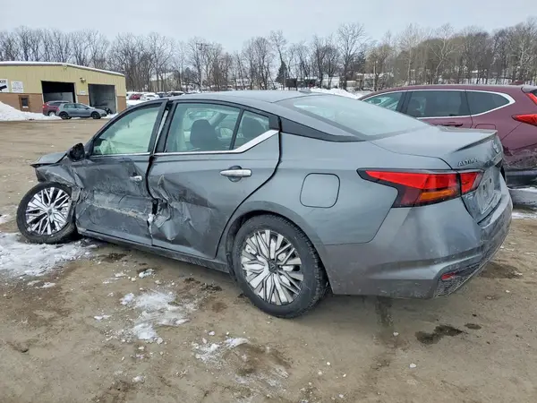 1N4BL4DV2PN357924 2023 NISSAN ALTIMA - Image 2