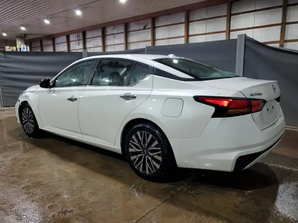 1N4BL4DV2PN368115 2023 NISSAN ALTIMA - Image 2