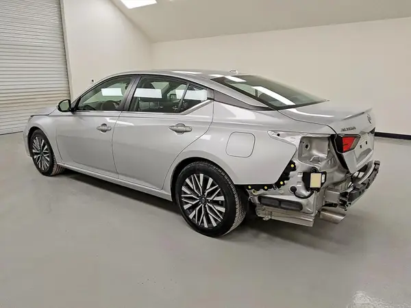 1N4BL4DV2PN369619 2023 NISSAN ALTIMA - Image 2