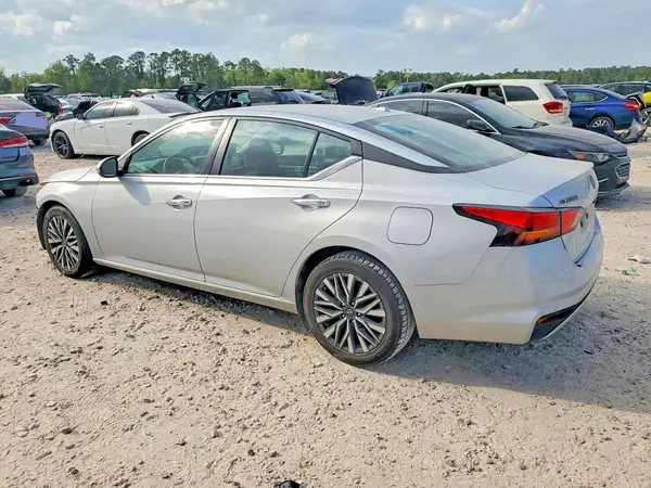 1N4BL4DV2PN373315 2023 NISSAN ALTIMA - Image 2
